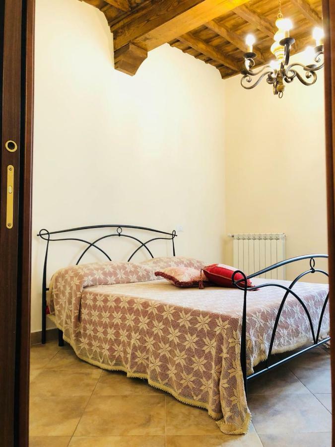 Casa Vacanze La Torretta Sutri Luaran gambar
