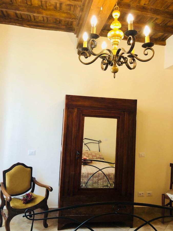 Casa Vacanze La Torretta Sutri Luaran gambar